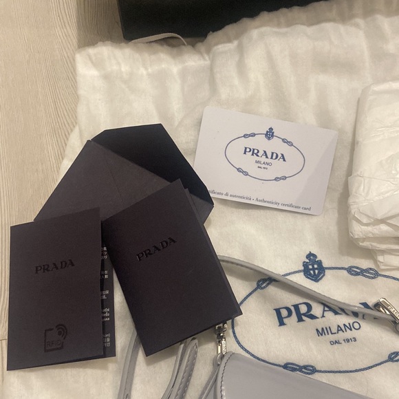 Prada Cleo Brushed Grey Leather - Picture 5 of 6